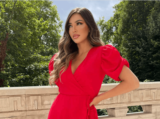 Model in red dress